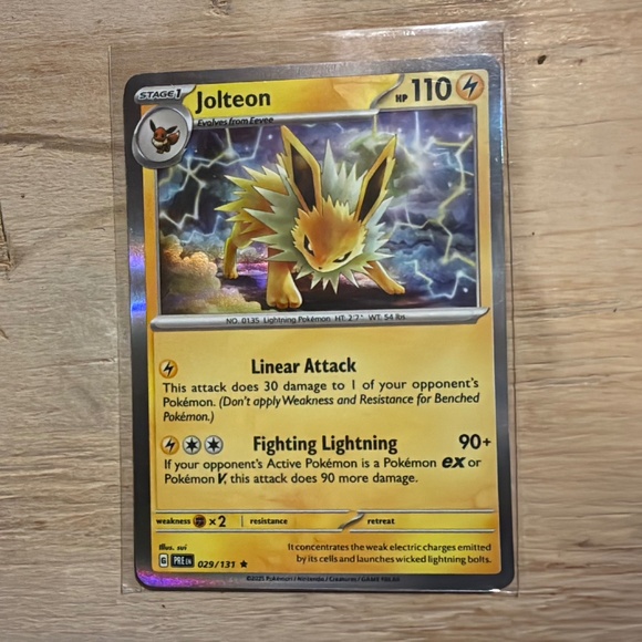 Pokémon Jolteon 23/113 Rare Holo Near Mint Eeveelution - Picture 1 of 1